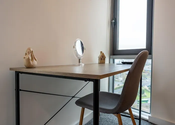 2br Flat - Sleeps 8 - Balcony With View Appartement *