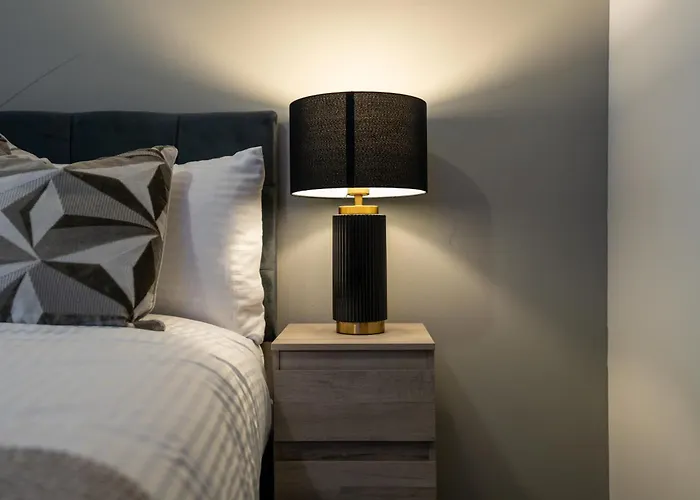 2br Flat - Sleeps 8 - Balcony With View Appartement *