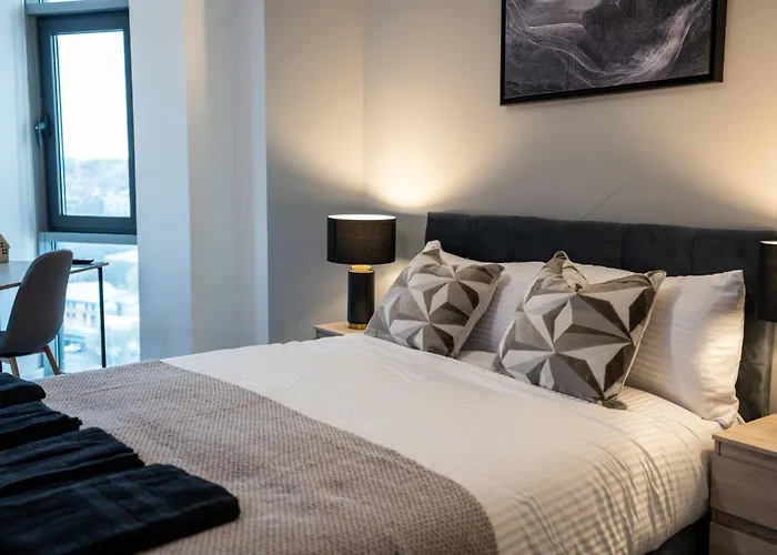 Appartement 2br Flat - Sleeps 8 - Balcony With View Leeds (West Yorkshire)