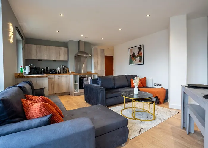 2br Flat - Sleeps 8 - Balcony With View Appartement Leeds (West Yorkshire)