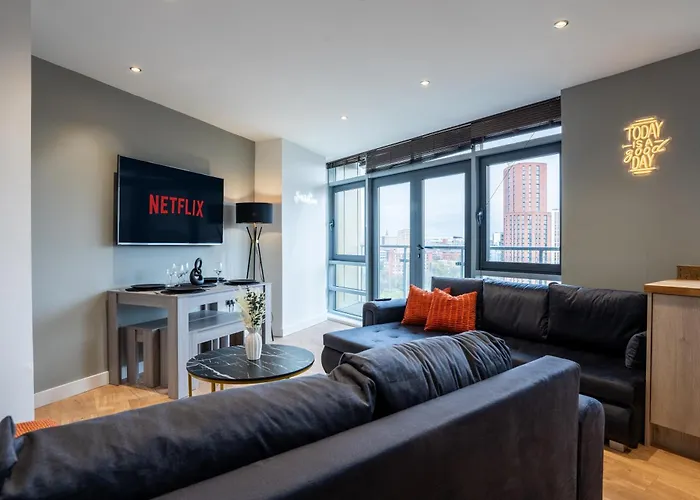 公寓 2br Flat - Sleeps 8 - Balcony With View *